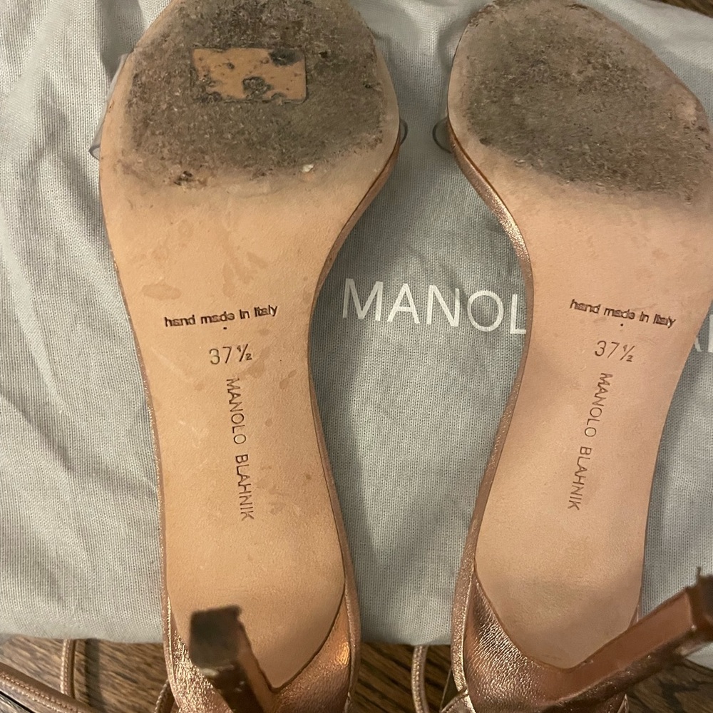 DESIGNER Manolo Blanhnik Estro Ankle Tie Sandal in Rose Gold- like new - Picture 2 of 7